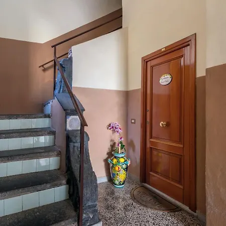 Carmen E Paul * Sorrente