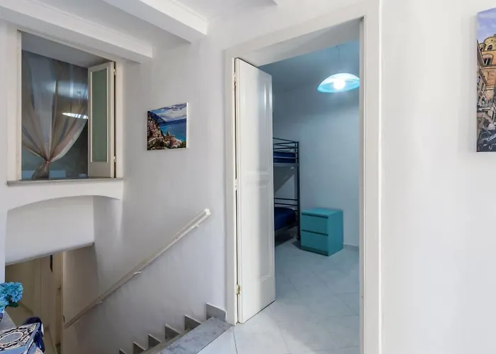 Carmen E Paul Sorrent